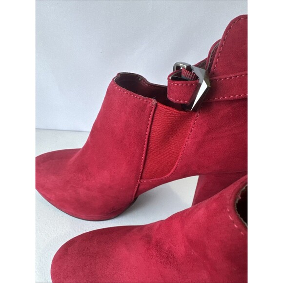 DIBA Women’s Red Suede Ankle Booties Size 8M - Picture 9 of 13